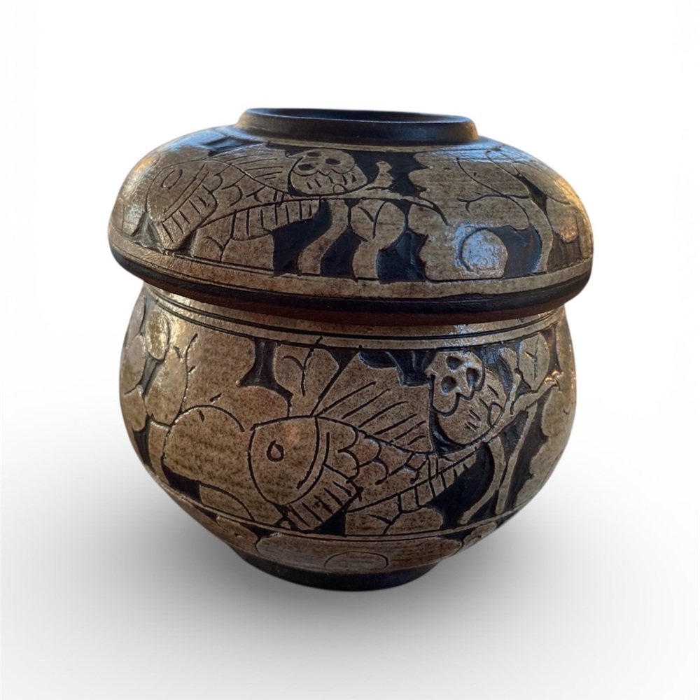 Artistic Black and Gold Ceramic Pot